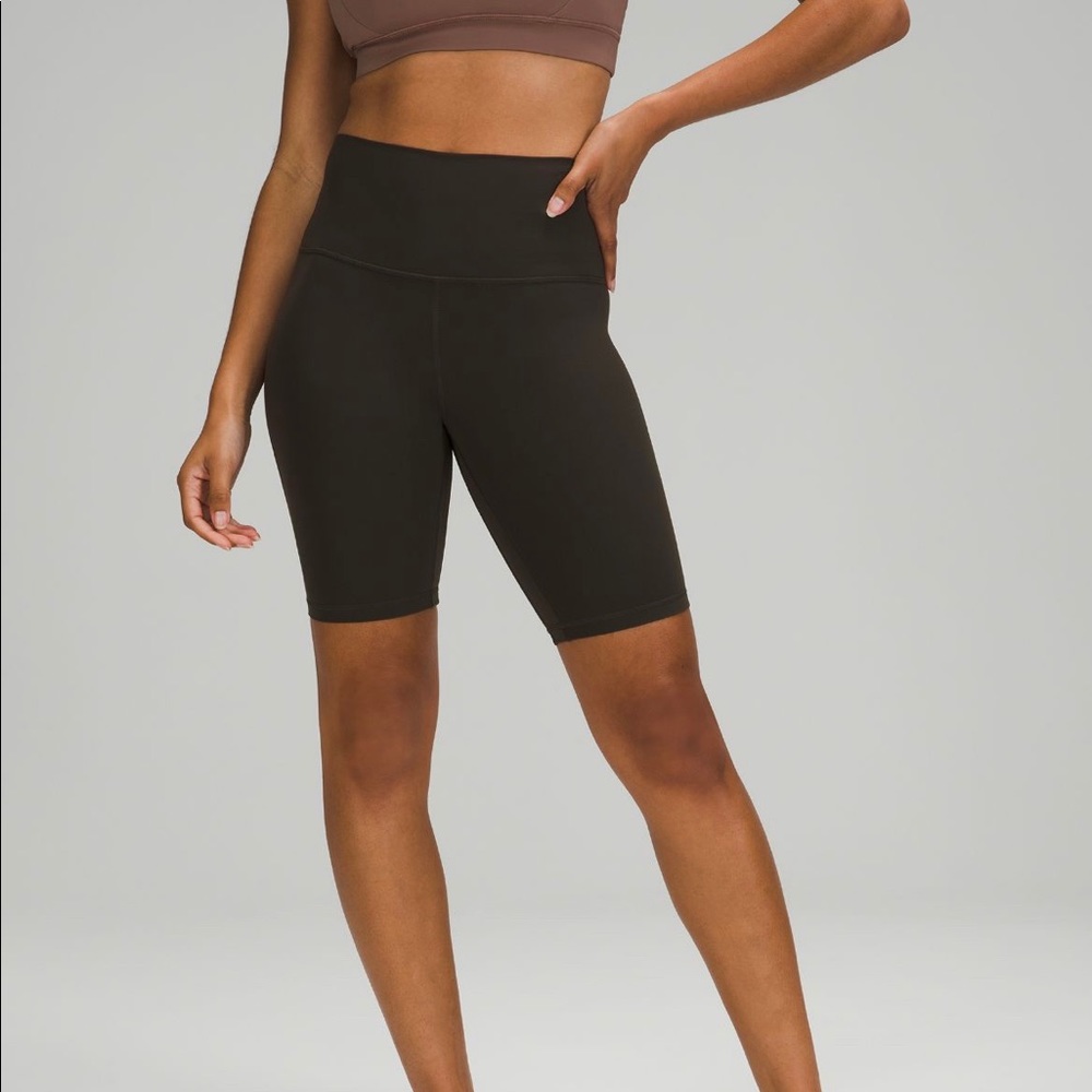 NWT Lululemon 8” high rise Align biker shorts size 4